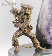Bronze Samurai with agate geode amethyst on a dolerite plate Бронзовый Самурай с жеодой агата аметистовой друзой на пластине из долерита 
